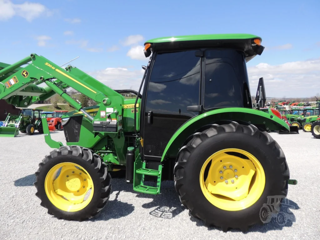 2022 JOHN DEERE 5075E