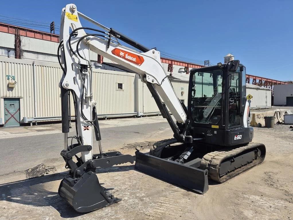 2021 BOBCAT E60R2