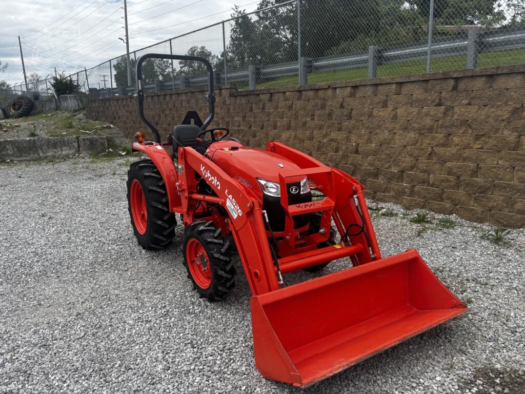 2022 KUBOTA L2501DT